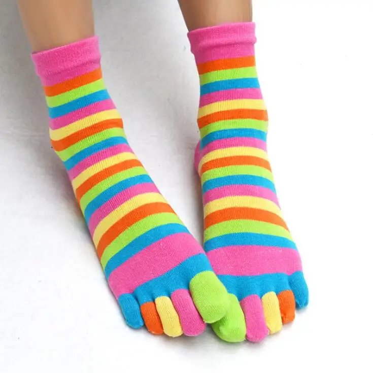 Повседневные разноцветные Разноцветные носки в полоску с пятью пальцами, женские милые носки Novidade Calzini Donna, Раздельный носок с пальцами, женские рождественские носки - Цвет: Style 1