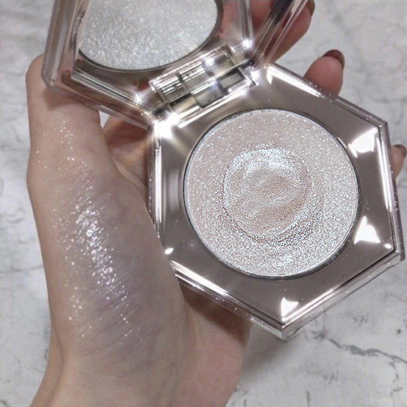 

Rihanna Facial Highlighter Bronzer Palette Makeup Glow Kit Face Body Contour Highlight Shimmer Powder Diamond Bomb Illuminator