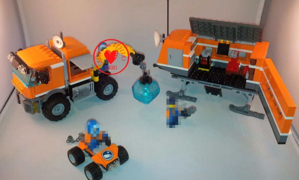 

New City Arctic Outpost Policemen building blocks bricks fit legoings city Figures technic Model Toys jail cell bricks