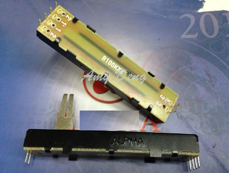 

2pcs/lot Taiwan 7.3 cm walking rail sliding potentiometer double B100K split shaft 20MM