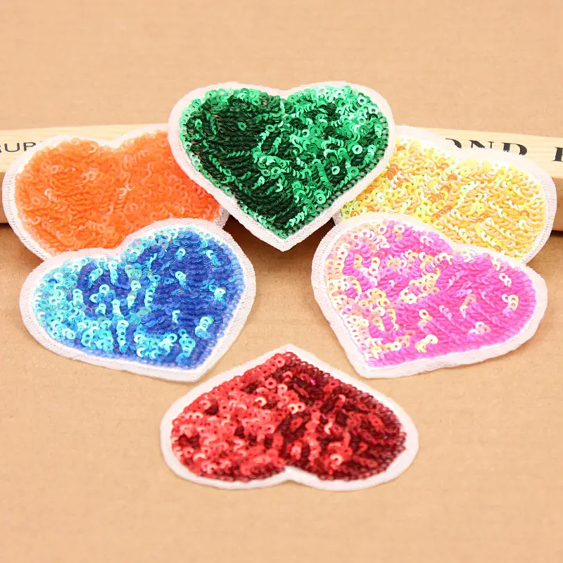 

Many optional Sequined Patches Badge Brand Name sticker Cartoon Motif Applique Children Clothes Clothing Embroidered Patch