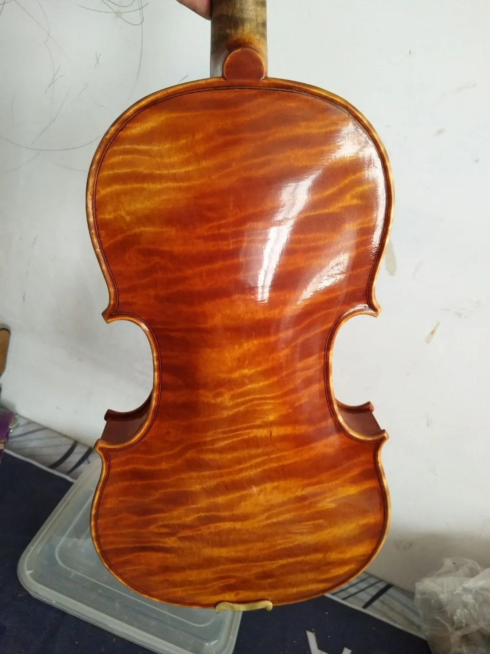 

Master 4/4 violin Stradi model 1716 flamed maple back 100 years old spruce top