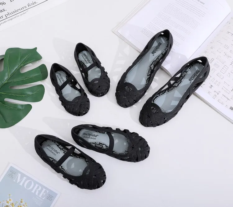

Melissa Woman Jelly Sandals 2019 Summer Parent-child Shoes Sandals Melissa Women Jelly Shoes Soft 22.5-24.5cm