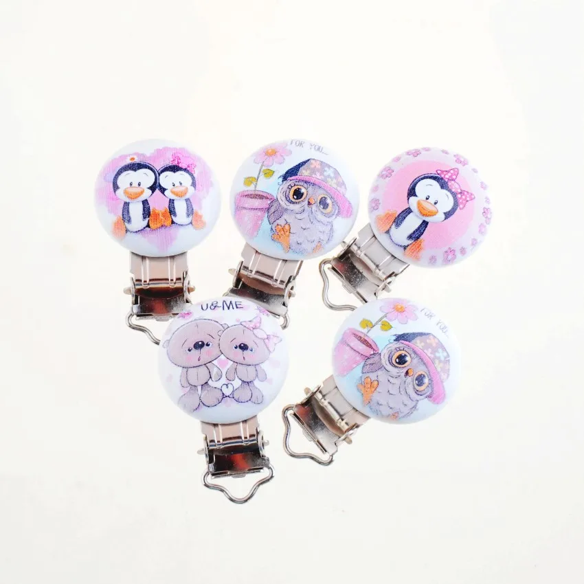

5PCs Baby Pacifier Clips Lovely Catoon Bear White Wood Metal Holders Cute Infant Soother Clasps Funny Accessories 4.8x2.9cm