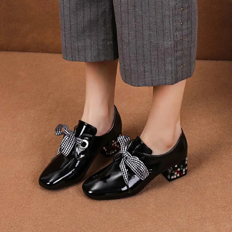 

Woman pumps Wild Single Shoes Fashion Casual Round Toe Shallow Work Shoes Ladies Square Heel Shoes Spring Autumn Leather Shoes