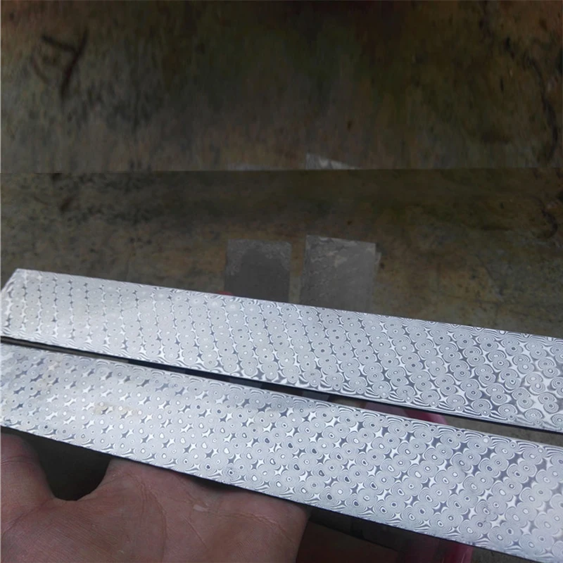 

Raw material stainless steel forged Damascus pattern steel strip Knife blade embryo straight knife DIY heat treated