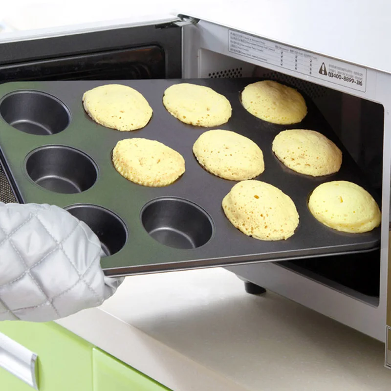 cake decorating supplies