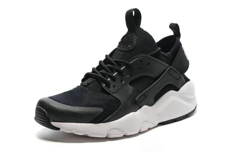 Кроссовки nike air huarache. Nike Air Huarache Ultra Black / White. Nike Air Huarache Run Ultra Black White. Nike Huarache Ultra мужские. Nike Air Huarache Run Ultra Black.