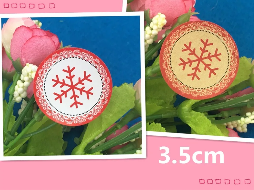 

200pcs 3.5cm Round Sticker Labels Christmas snow Stickers Kraft Self-adhesive Label Stickers Packing Label for cake/gift/candy