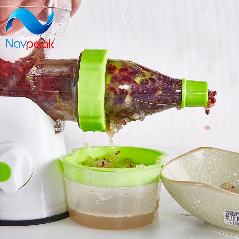 

1pcs Kitchen Manual juicer multi-function mini cocina home children's blender bottle manual juice machine vegetable juicer