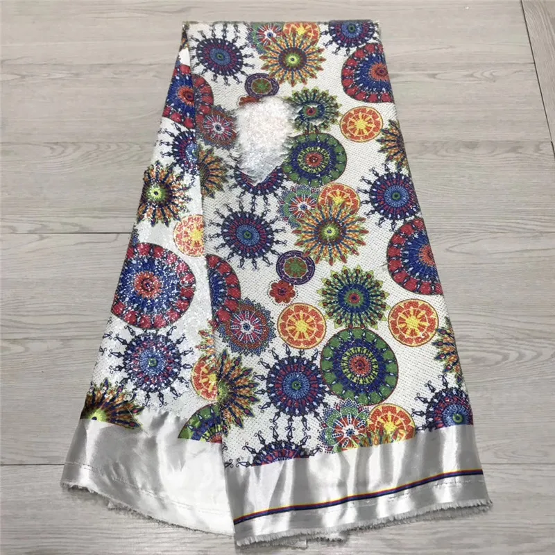 

Latest High Quality Multi Color Reversible Sequin Fabrics Embroidery French Lace African Tulle Lace Fabric for Bridal X1546