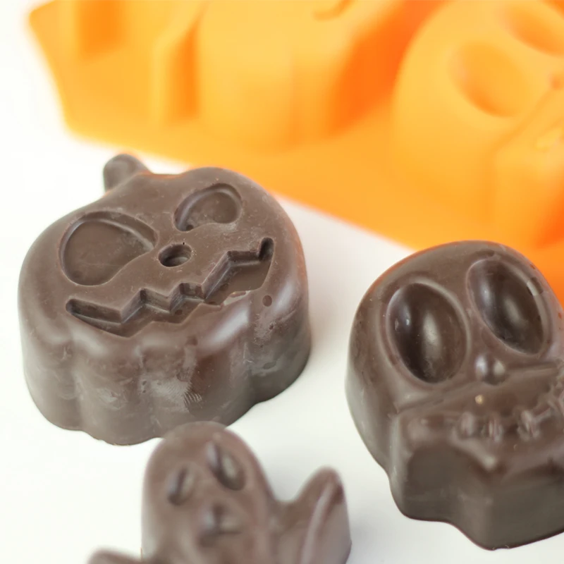

Halloween Pumpkin Silicone Soap Mold Chocolate Candy Mould DIY Handmade Cake Baing Tools