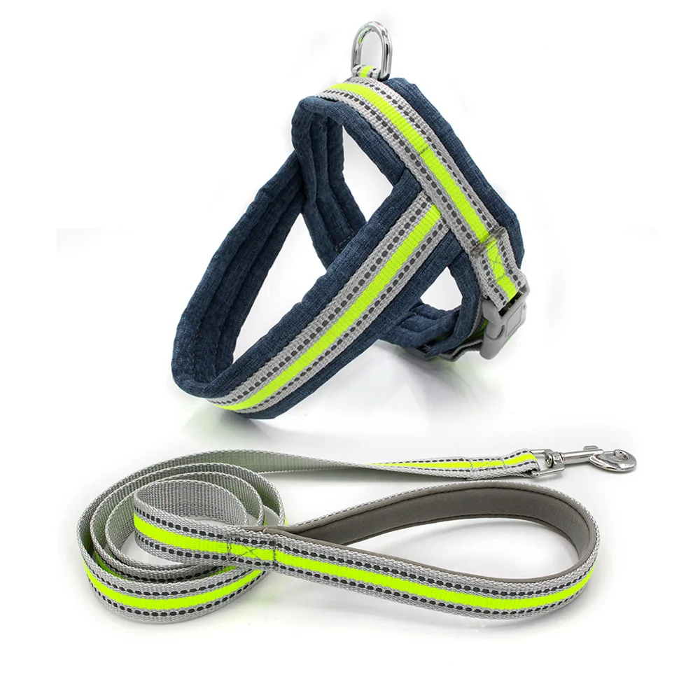 

Comfy EPE Padded Dog Vest Harness Escape Proof and Quick Fit Reflective Pet Dog Strap Harness Perfect for Training Large Dogs