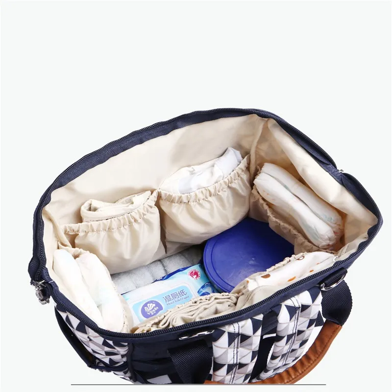 2018 Spring Geometric Pattern Three-Dimensional Diaper Bags Beatiful Female Travel Storage Bag Strap Soft Handle Backpack10