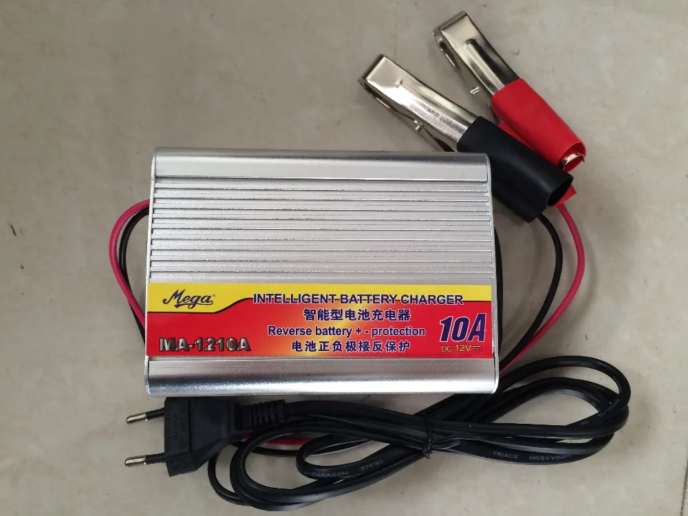 Free shipping! 220V to 12V Car Battery Charger 10A Boat Bicycle Lead
