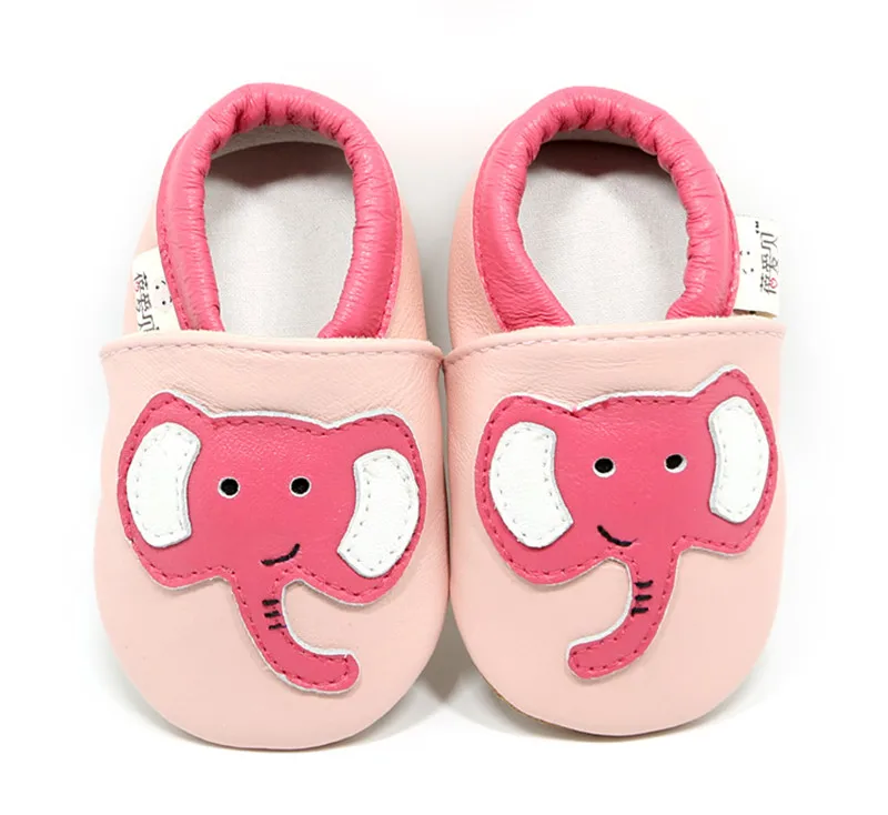 Мягкая кожаная обувь для маленьких мальчиков и девочек; тапочки из натуральной кожи с изображением слона; тапочки для малышей; chinelo infantil chausson enfant cuir - Цвет: model 2
