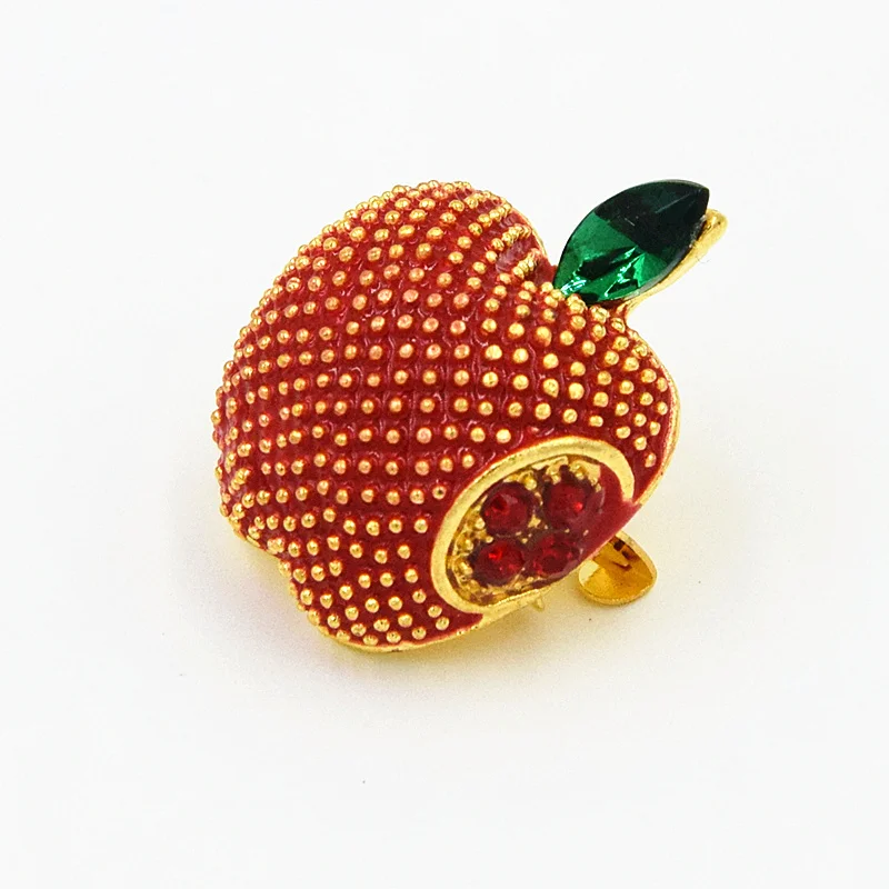 

Fantastic Gold Color Alloy Stunning Red Crystals Apple Brooch Enamel Fruit Lapel Pin For Lady And Men Top Qulaity Apparel Pins