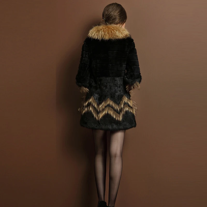 New arrival women real fur jackets and coats winter natural rabbit fur jackets slim fit woman raccoon dog fur collar outerwear