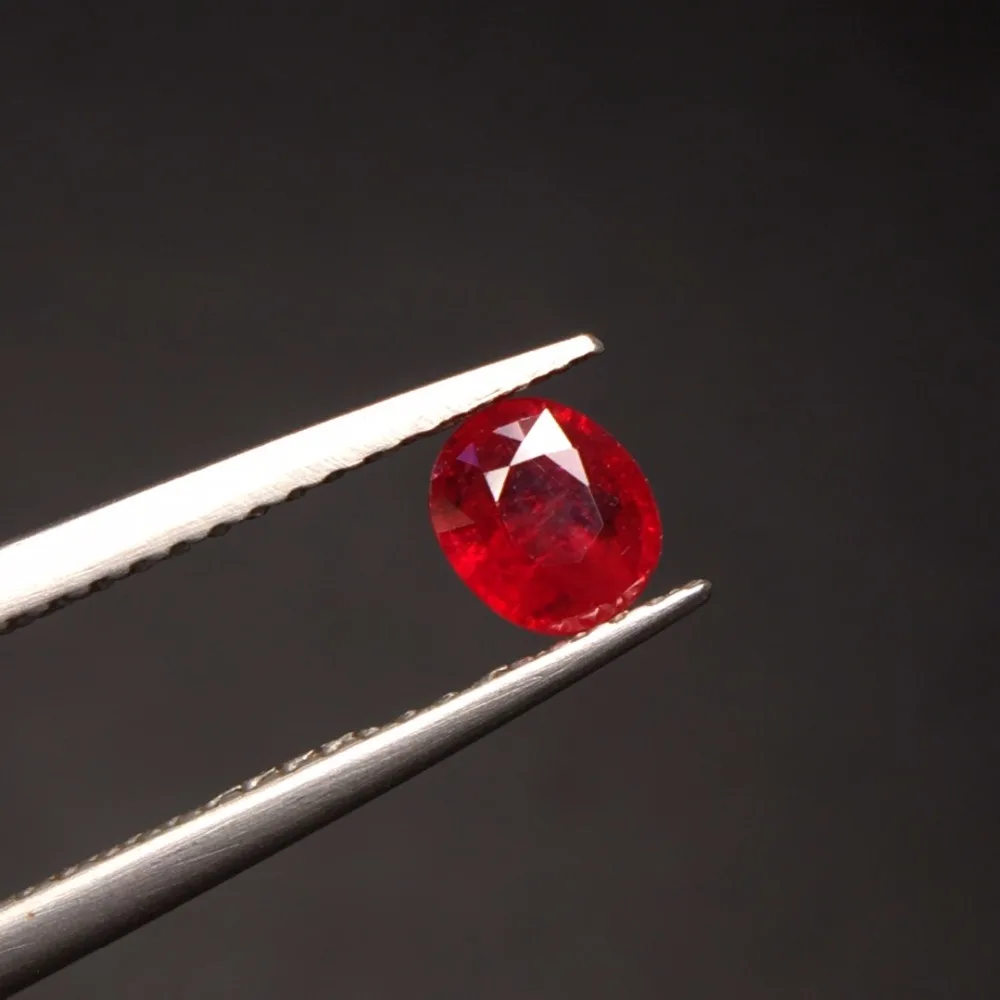 

CQT Certificated 0.5ct Unheat Oval Shape Faceted Natural Red Ruby Gems Loose Gemstones Rubi Loose Stones