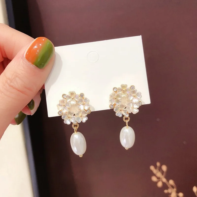 

Simple Flower Pearl Earrings For Women 2019 New Delicate Korean Fashion Earrings Everyday Jewelry