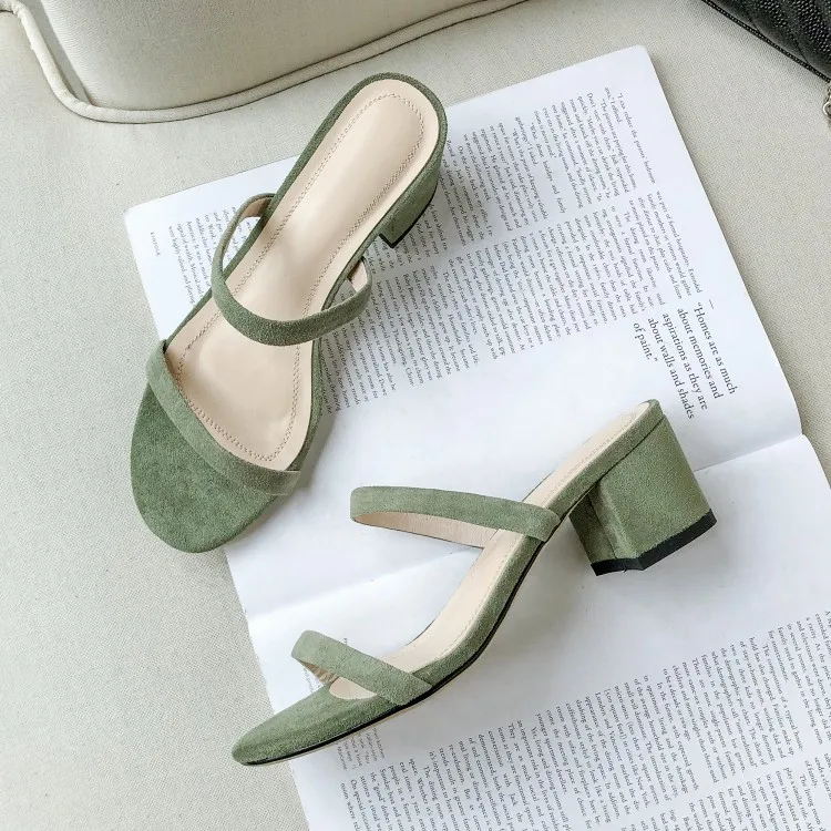 

2019 summer new open toe leather sandals and slippers women wear green thick with a lazy slippers womens shoes flip flops