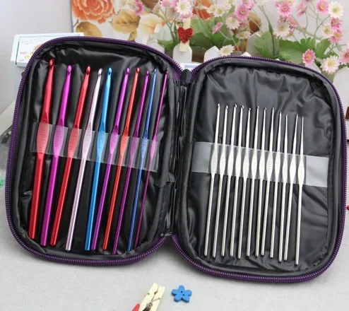 

Hot Sale 1set(22pc) High quality Multicolor Metal Crochet Hooks Bearded Needles Set with Case DIY Tool
