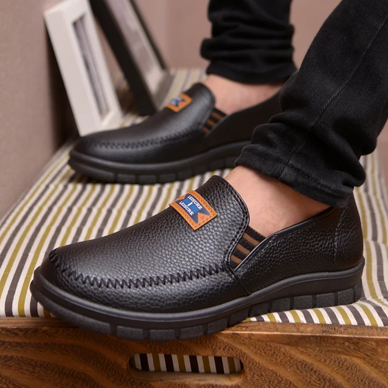 New Handmade all Genuine Leather star Men Flats Driving Soft Leather Men Moccasins Brand Men Shoes