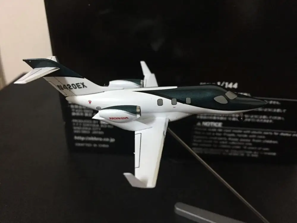 Полностью металлическая модель самолета Hondajet Honda N420EX масштаб 1:144 Зеленый/Белый| |
