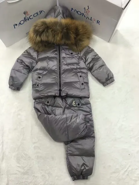 На продажу Snown Костюм Девушки вниз пальто мальчики пуховики + брюки девушки утка вниз Меха с капюшоном пальто детей верхняя одежда известный