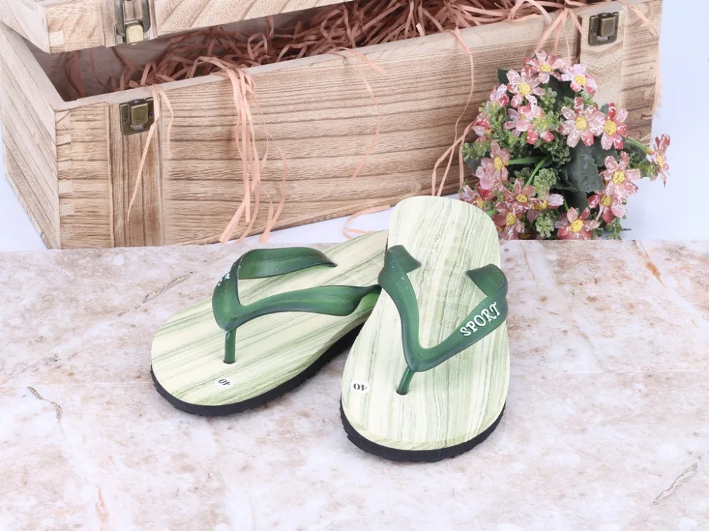 Летние вьетнамки; мужские сандалии; коллекция года; повседневные пляжные шлепанцы для мужчин; модные сандалии на плоской подошве; Sapatos masculino