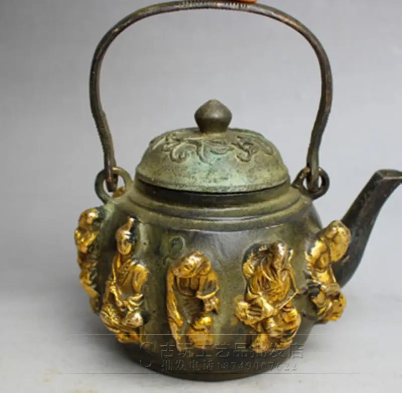 

Collection of fine sculptures gold and silver handicrafts brass eight immortals Buddha sculptures bronze pots and ornaments.
