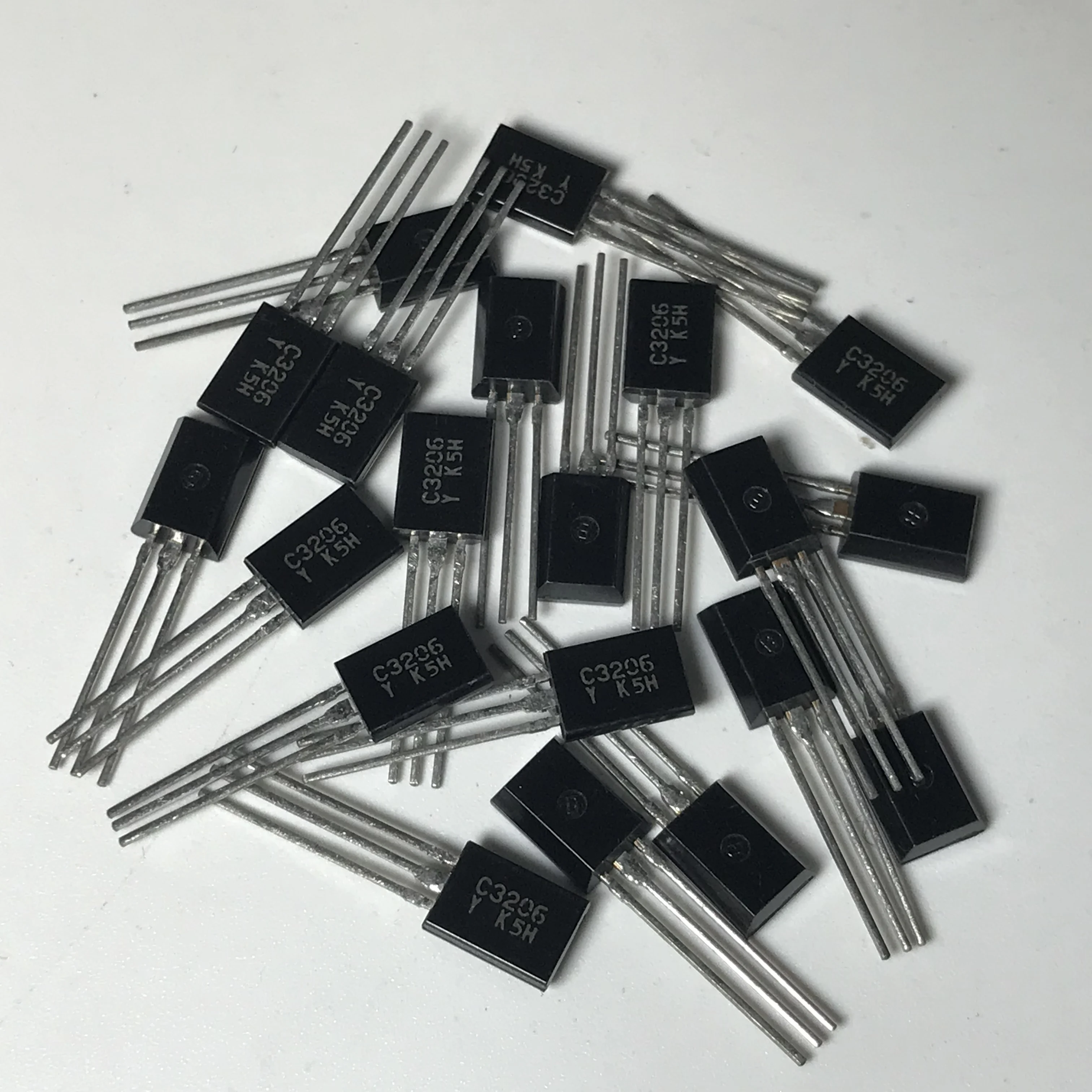 

2SC3206-Y 2SC3206 C3206 3206 TO-92 new original 20pcs/lot