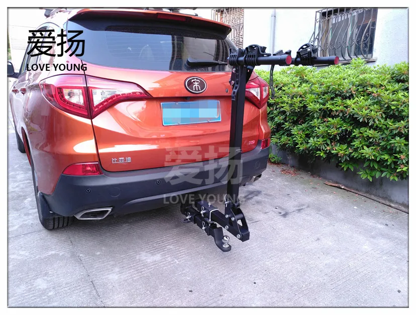 Double hitch receiver 10