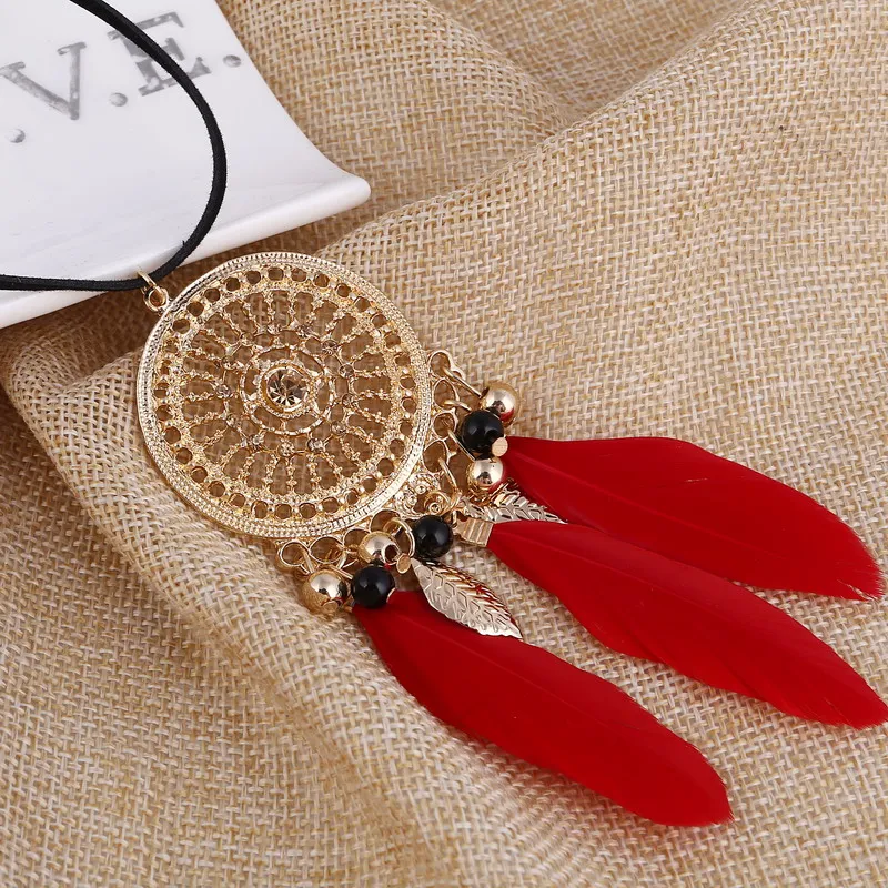 MINHIN женское винтажное ожерелье с кулоном из перьев изысканное длинное ожерелье из кожаной веревки ювелирные изделия из сплава красный/черный дизайн с перьями