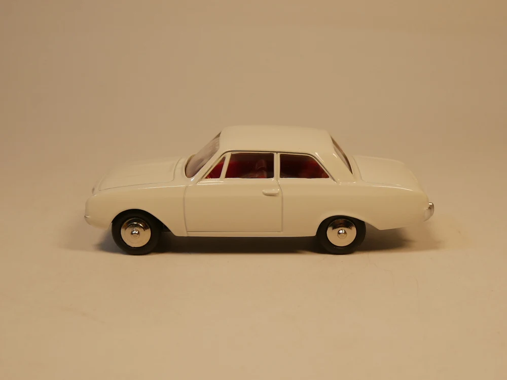 Игрушки DINKY 1:43 FORD "TAUNUS 17 м" литой модельный автомобиль