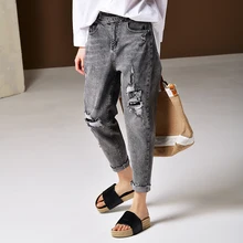 N3021 корейской версии Большие размеры hole прямая трубка фланцевые серый девять целых джинсы женские