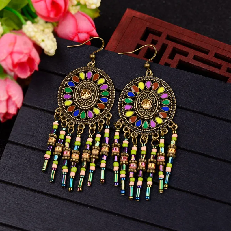 

DOUVEI 2019 Women's Vintage Carved Ancient Silver Geometric Earrings Elegant Indian Gypsy Ladies Earrings Oorbellen HQE1023