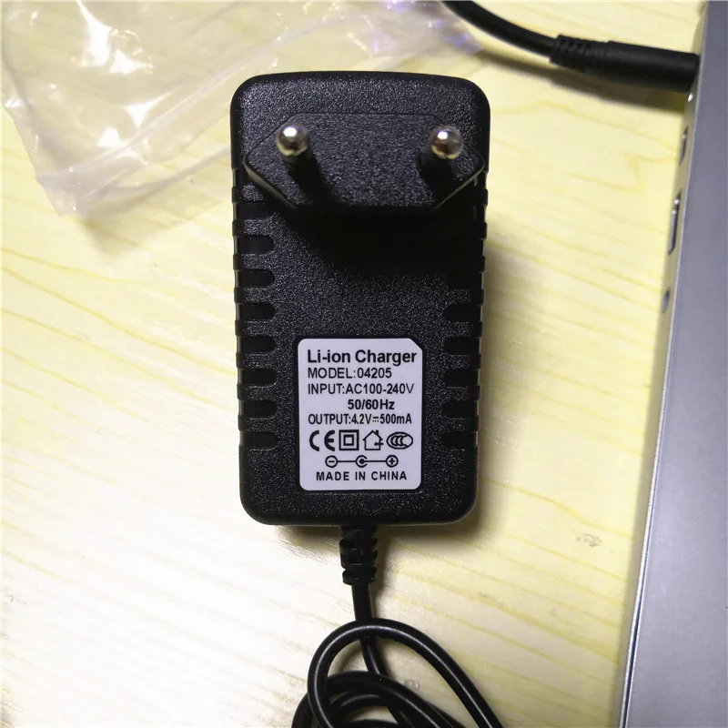 charger (4)