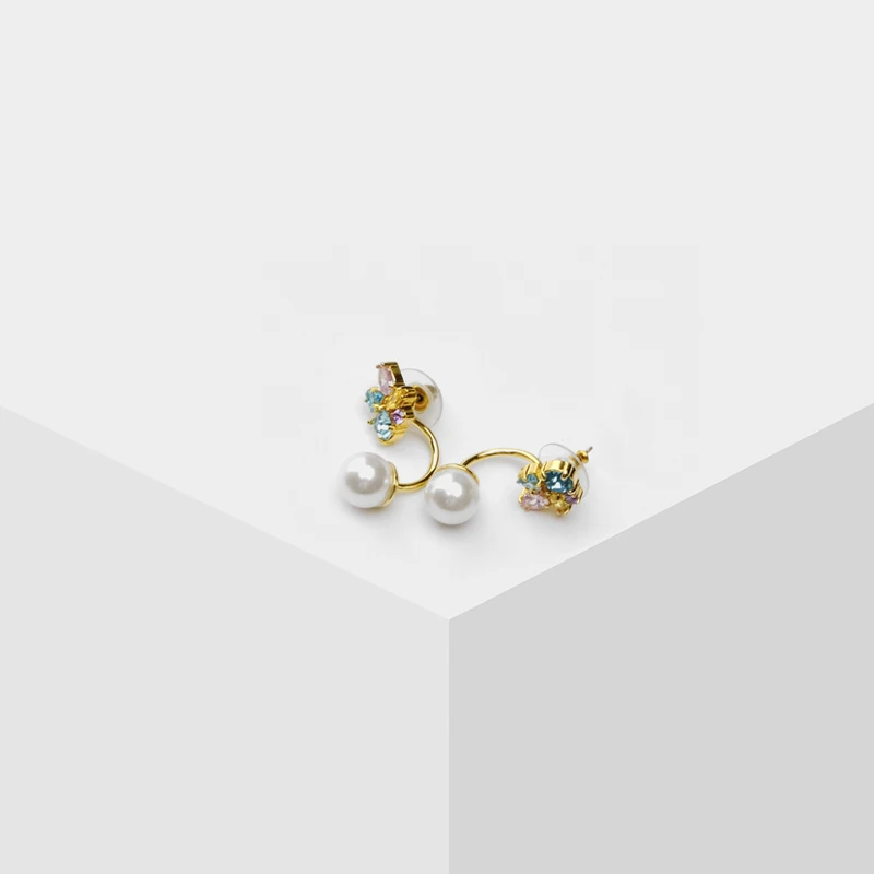 

New fashion Pearl flower stylish stud earrings