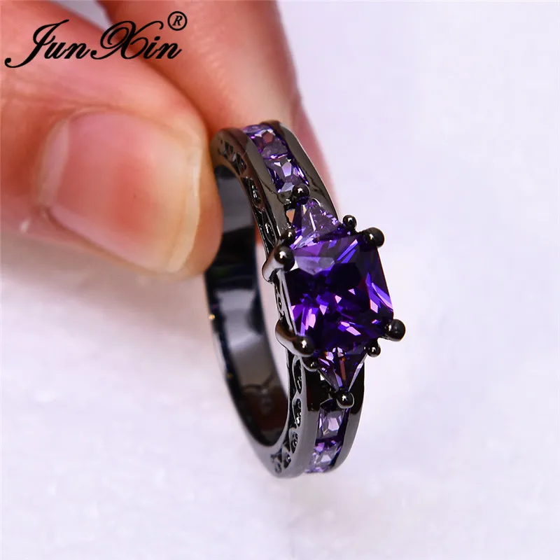 JUNXIN фиолетовый камень принцесса квадратный кольца для Женский, черный Gold Filled Винтаж треугольный Циркон Feb камень кольцо женские ювелирные изделия
