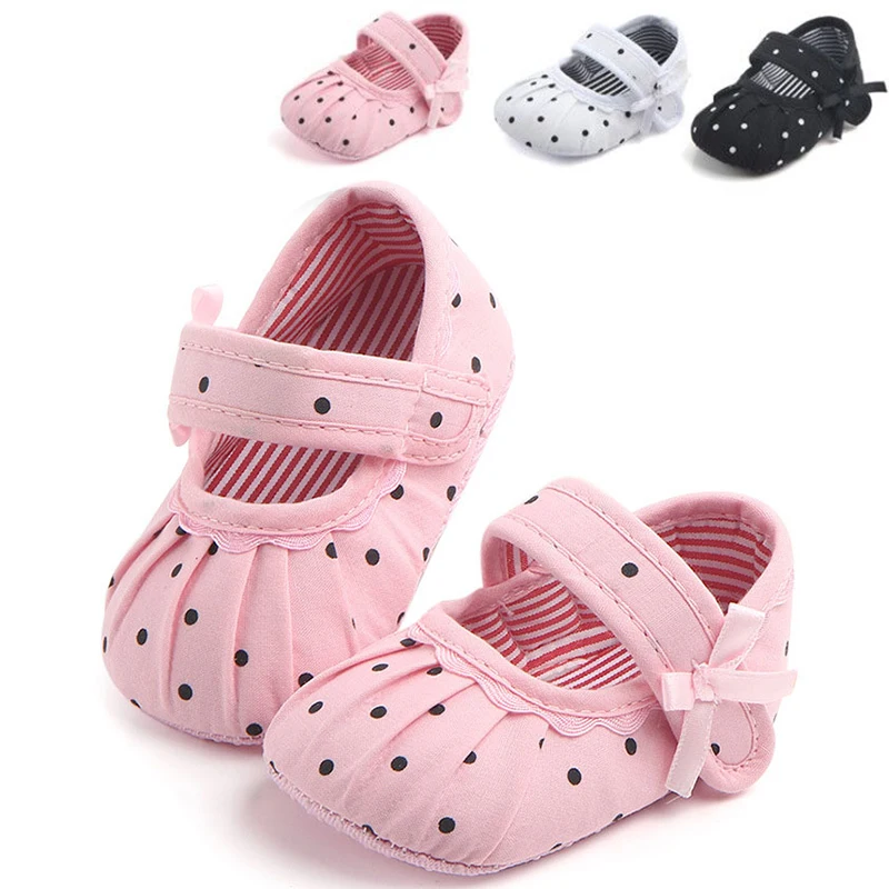 Детская обувь; милая обувь в горошек для маленьких девочек; обувь принцессы для новорожденных; нескользящая обувь для малышей младенцев; обувь для первых шагов
