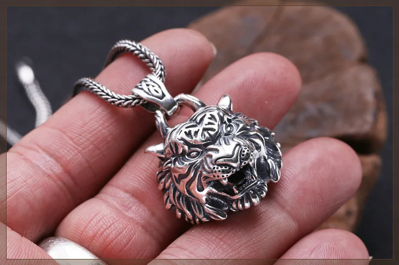 silver-tiger-head-pendant002e