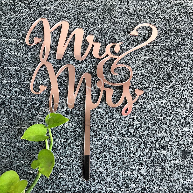 

Acrylic Rose Gold Mirror Wedding Cake Topper Mr & Mrs Cake Toppers for Wedding / Engagement / Anniversary Party Cake Decration