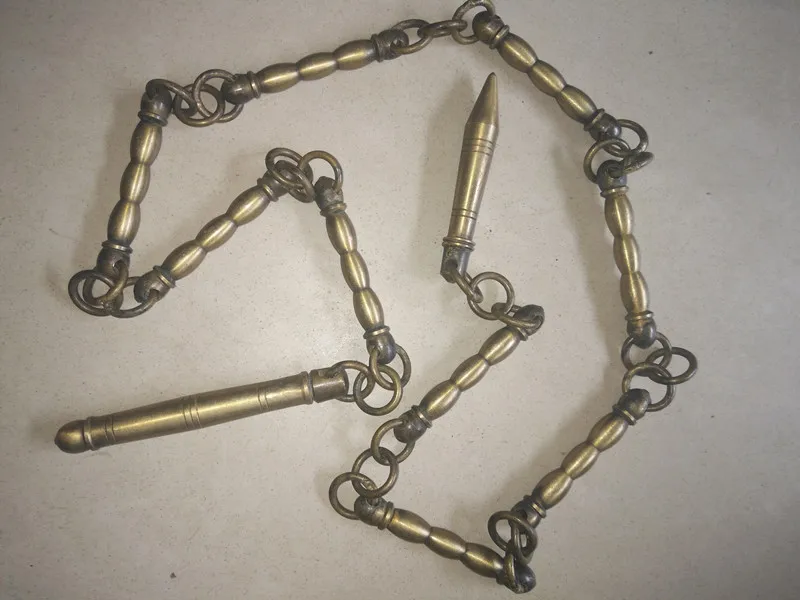 TNUKK Collection of antique bronze collection whip props and crafts.in