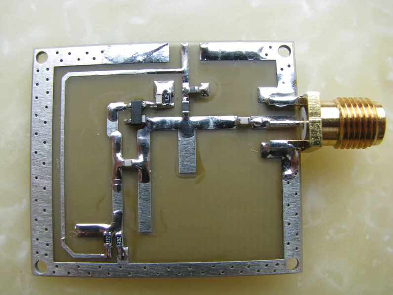 Генератор свч на диоде ганна. 4 ггц. Свч генератор 10 ггц схема. Генератор 2. Микрополосковый фильтр свч 2.