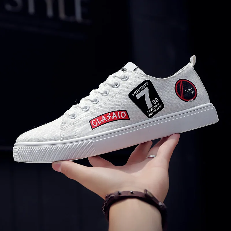 

Men Canvas shoes Lace-Up Style Breathable Top Fashion Trend Student Youth Shoes Large size Spring Autumn 2018 Lace-up new