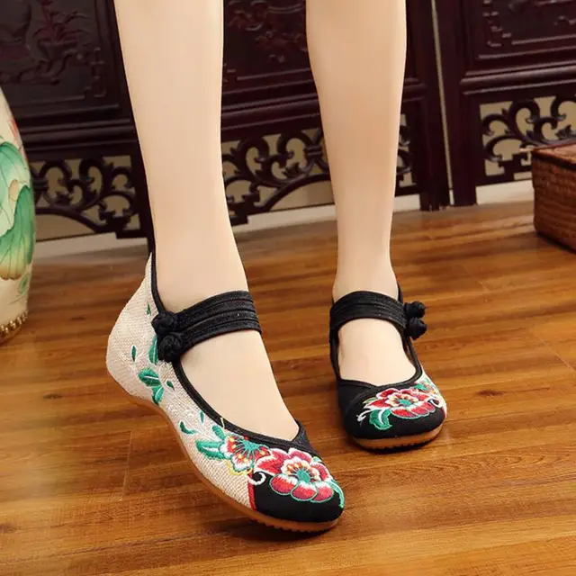 Women Flats Old Peking Shoes Chinese Flat Heel With Flower