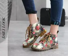 2018 New Fashion Women Boots Floral Printed Martin Boots Soft Sole Ankle Boots Lace up Platform Shoes Woman fedonas new fashion ankle boots for women platforms punk rock night club party shoes woman lace up martin shoes basic boots