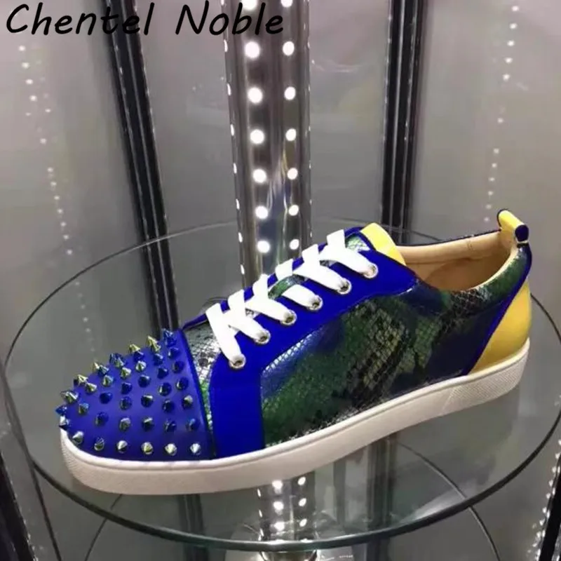 

2019 Studded Mens Shoes Brand Chentel Noble Leather Leisure Walking Sneakers Outdoor Shoes For Men Rivet Lace-Up Fashion Shoes