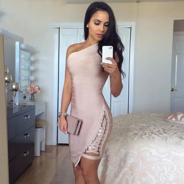 2018 New Summer Bandage Dress Women Celebrity Sleeveless One-Shoulder Sequined Sexy Night Out Party Dress Women Bodycon Vestidos